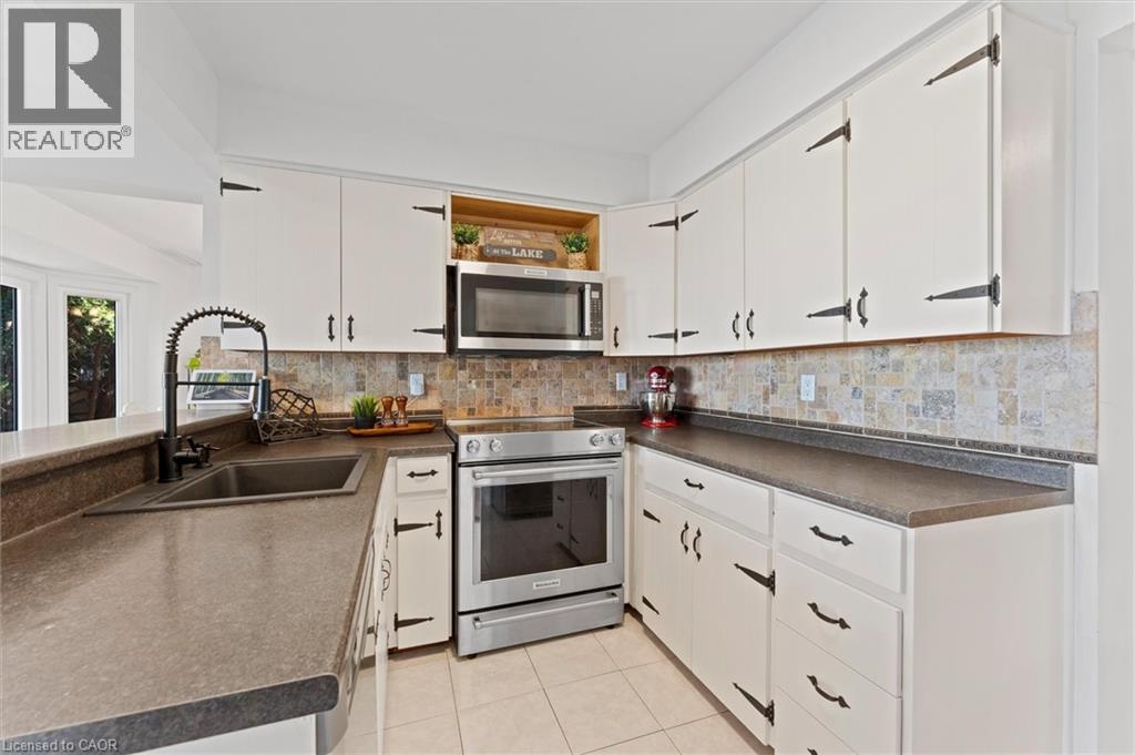 139 LAKEVIEW Drive - 16