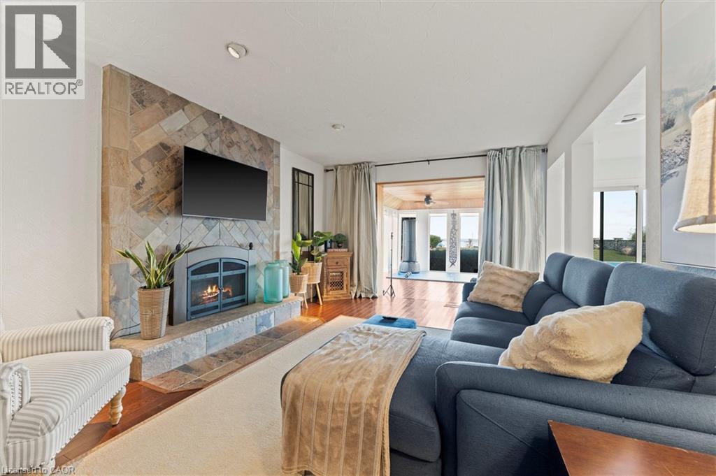 139 LAKEVIEW Drive - 19