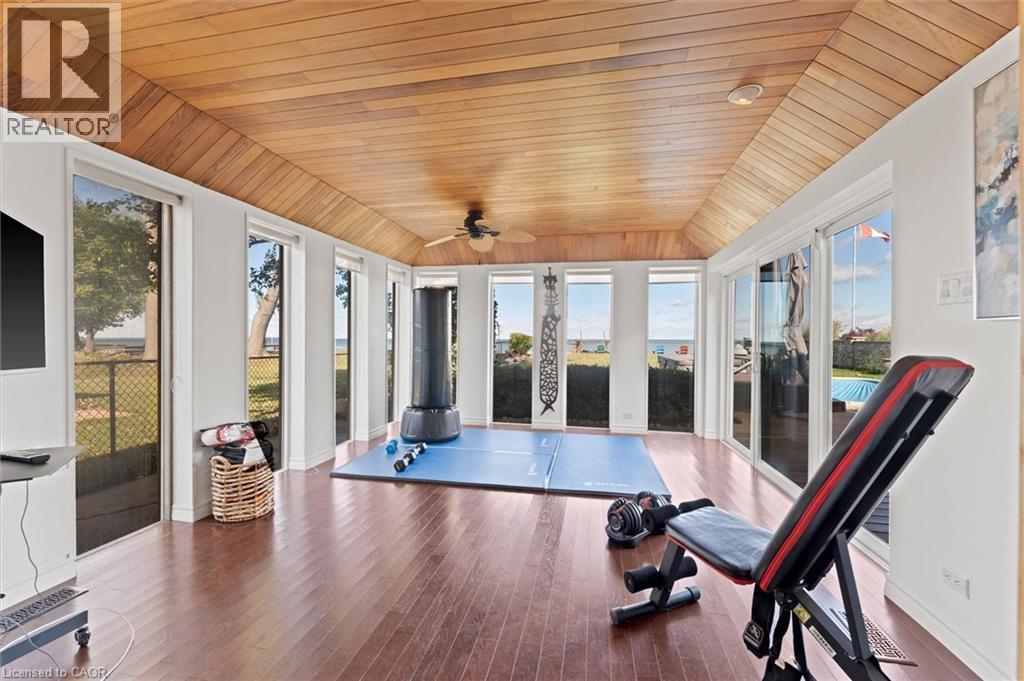 139 LAKEVIEW Drive - 21