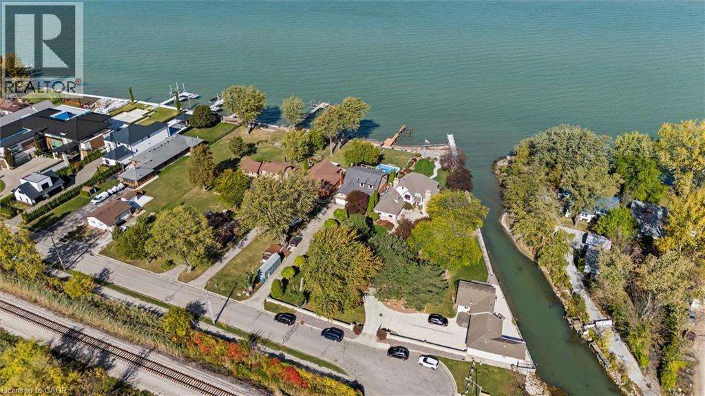 139 LAKEVIEW Drive - 45