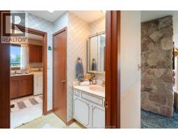 575 Talbot Road East, Leamington, ON N8H3V6 Photo 22
