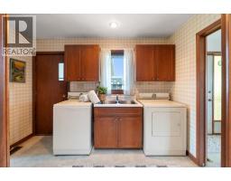 575 Talbot Road East, Leamington, ON N8H3V6 Photo 25
