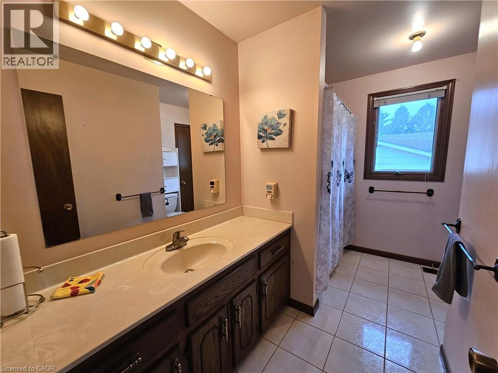 23 CHURCHILL Circle - Image 19