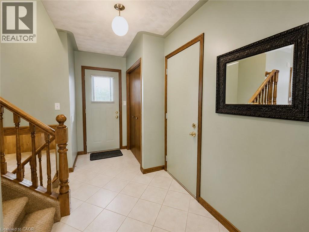 23 CHURCHILL Circle - Image 6