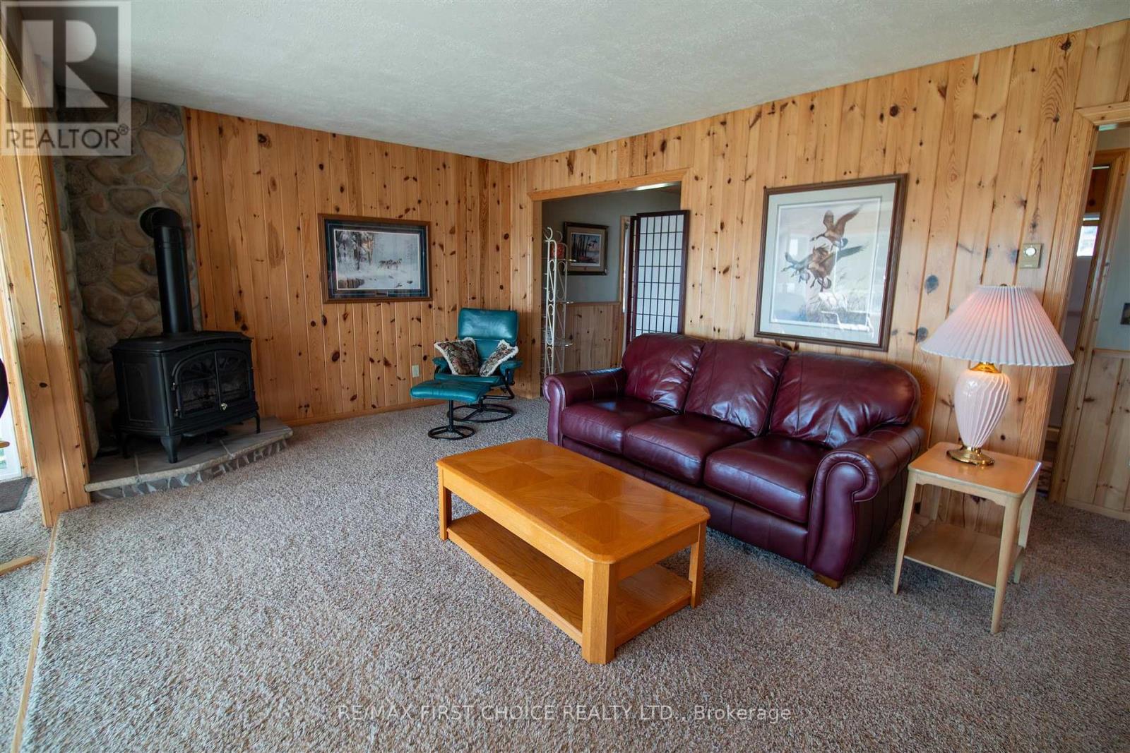 20 DUBOIS ROAD N - Image 18