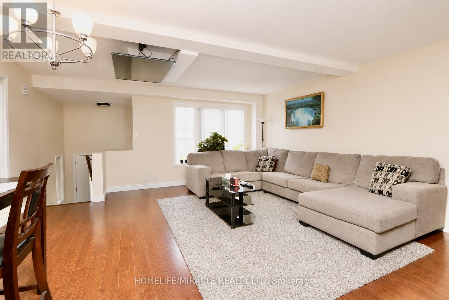 43 CARANCI CRESCENT - 7
