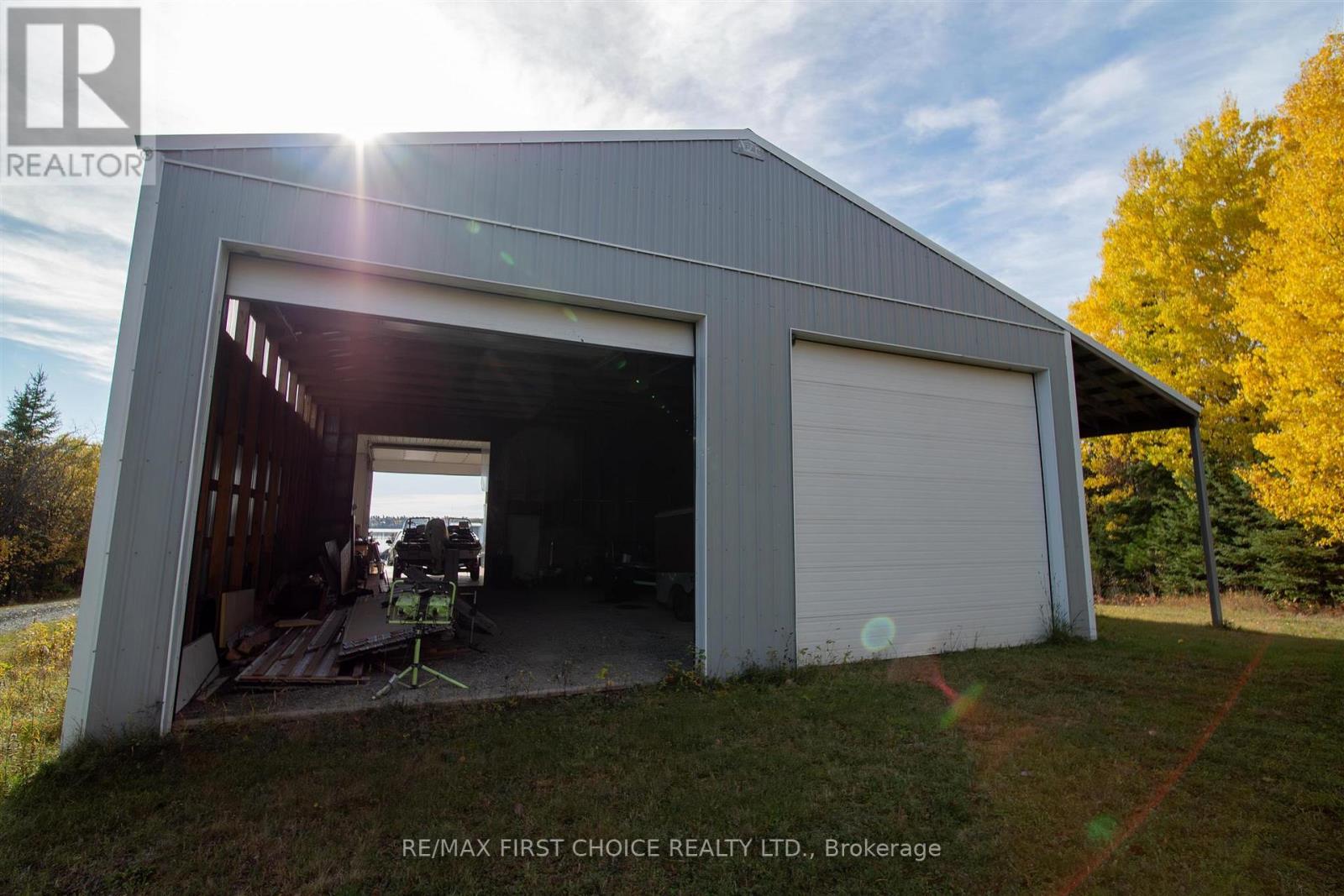 20 DUBOIS ROAD N - Image 41