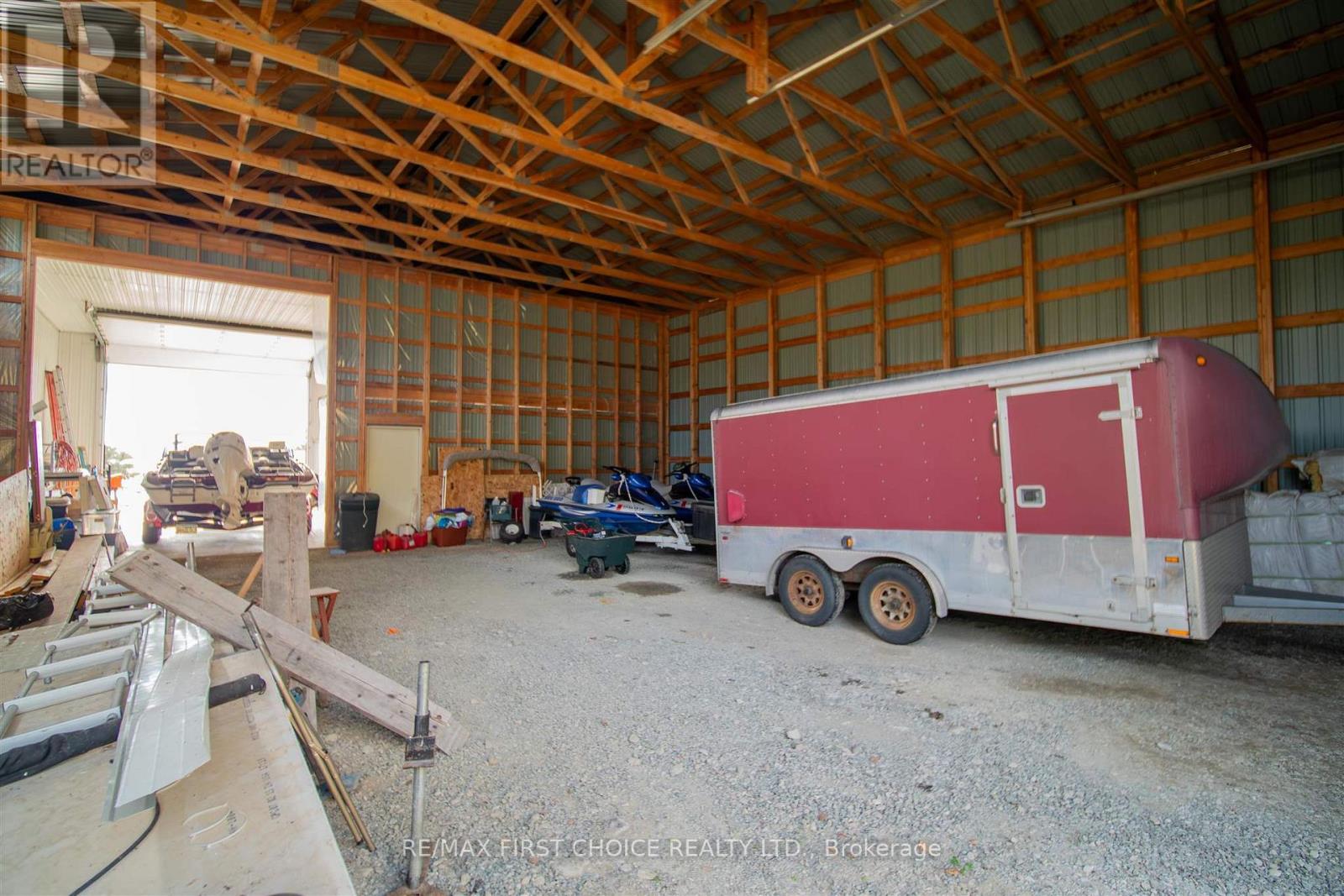 20 DUBOIS ROAD N - Image 43