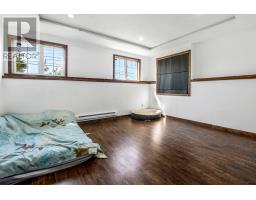 44 Battens Road thumbnail 18