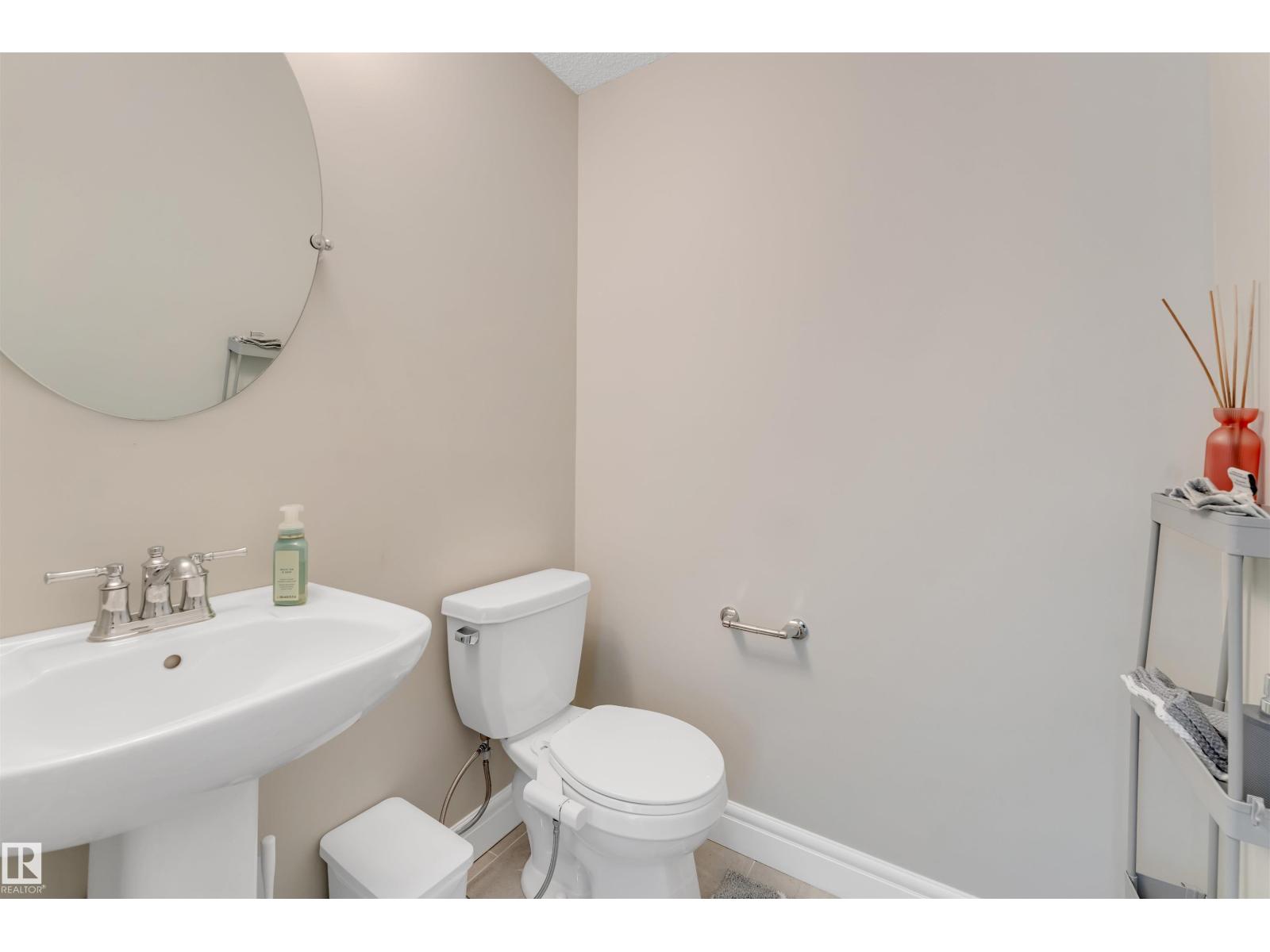#17 16335 84 ST NW - 14