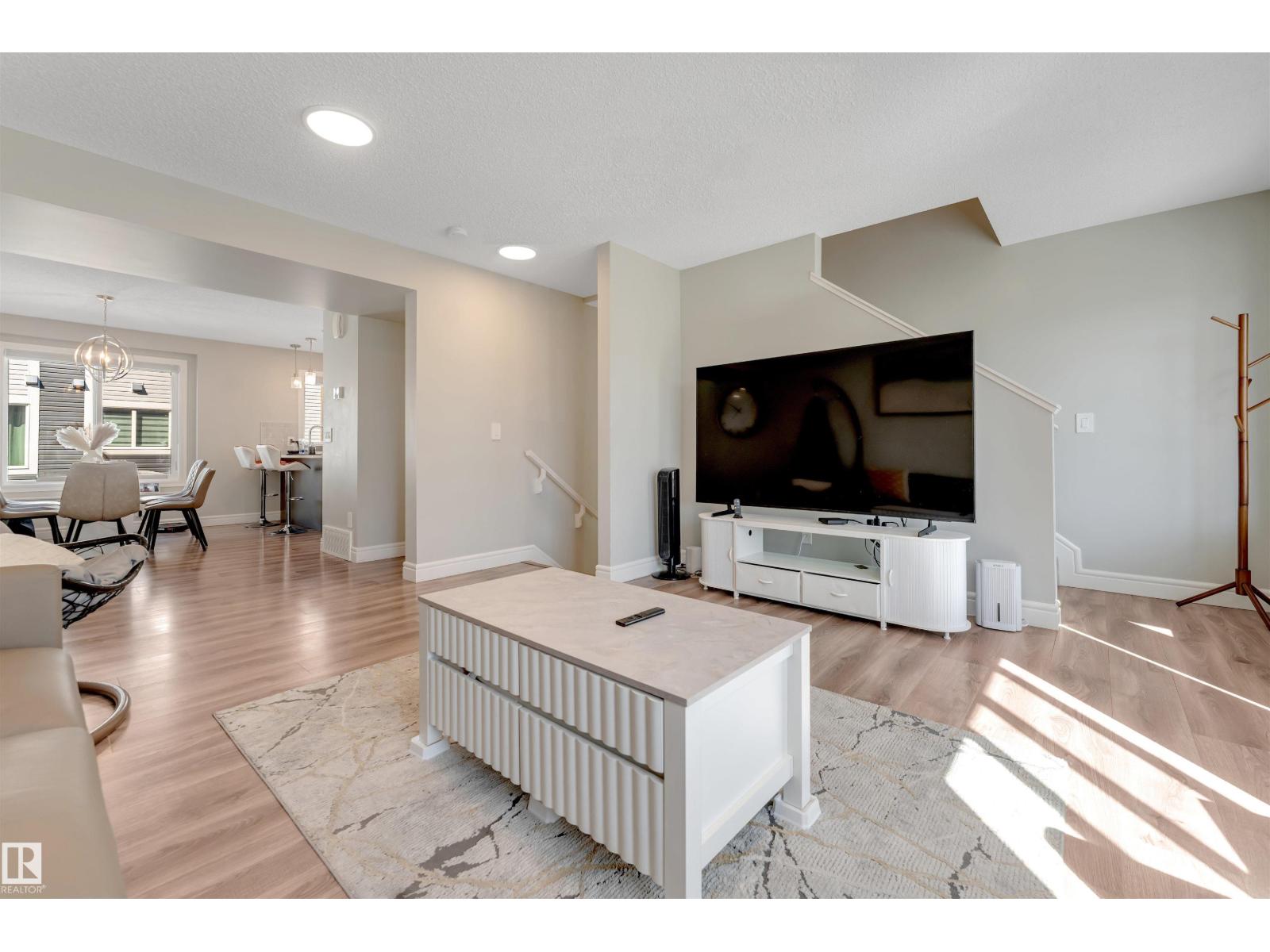 #17 16335 84 ST NW - Image 16