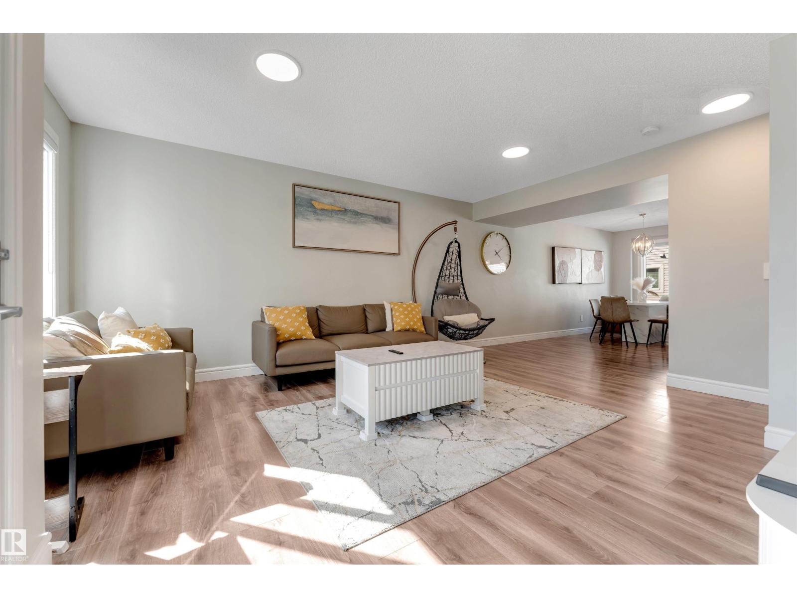 #17 16335 84 ST NW - Image 17