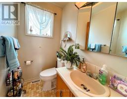 Kitchen - 80 Matachewan Road, Manitouwadge, ON P0T2C0 Photo 8