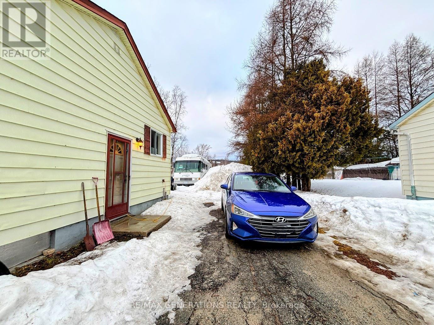 71 MANITOU ROAD - 6