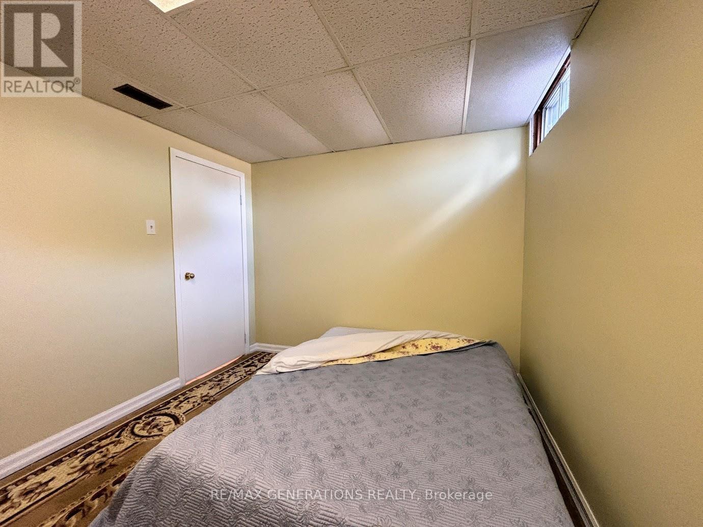 34 TERRACE HEIGHTS DRIVE - Image 25