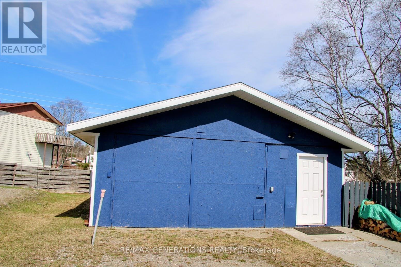 34 TERRACE HEIGHTS DRIVE - Image 38