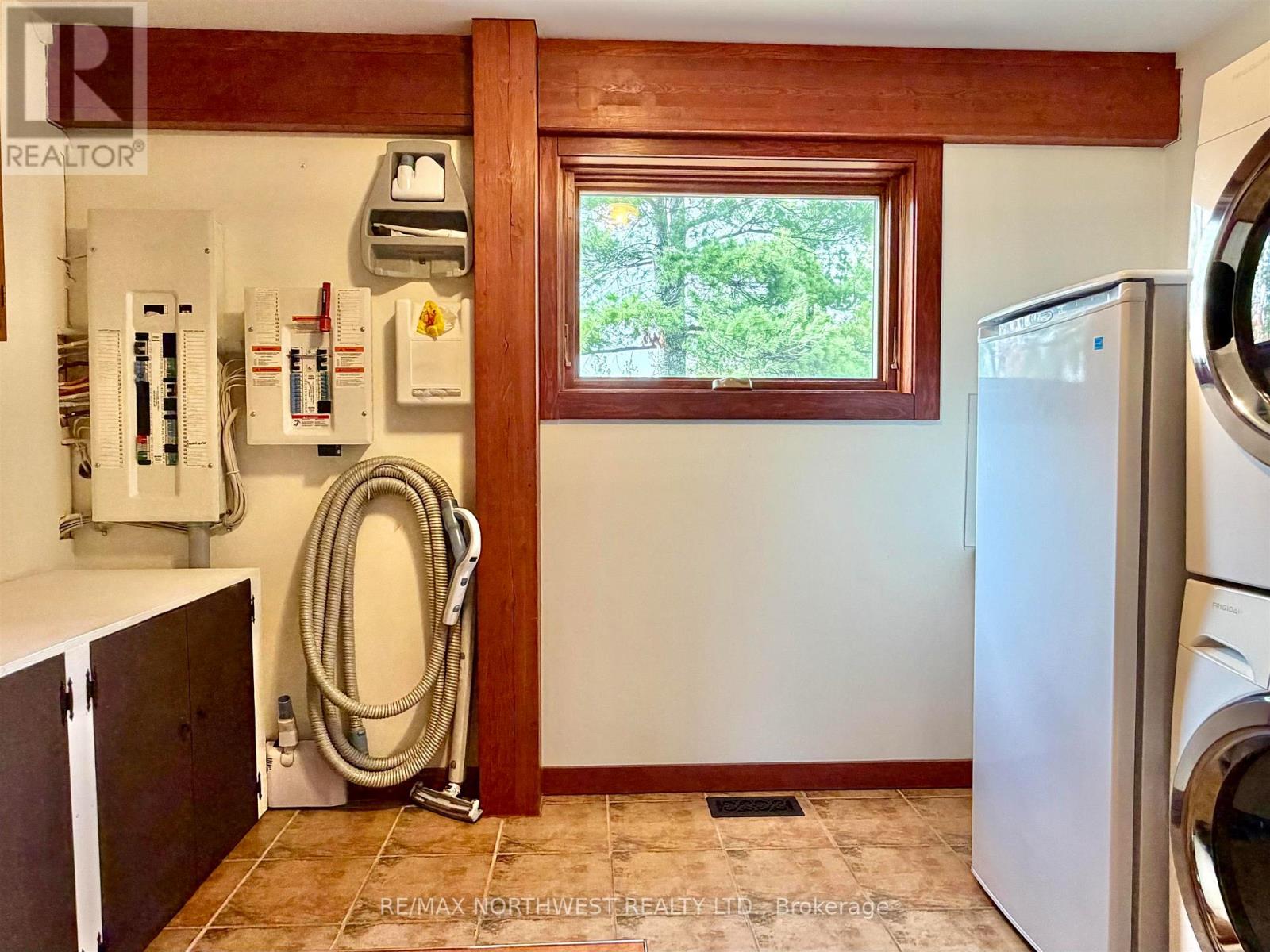 447 HOPKINS BAY ROAD - Image 28
