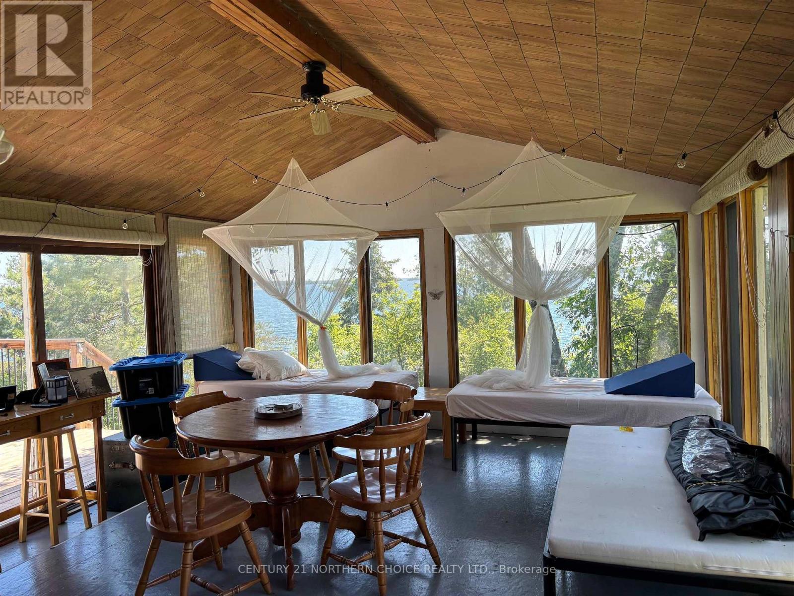 JO176 SHOAL LAKE - 7
