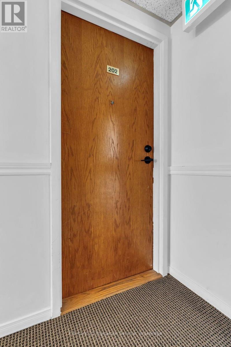 #202 50 CAMPBELL COURT - Image 4