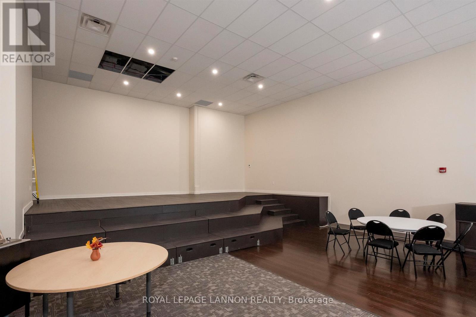 #3210 96 HIGH STREET N - Image 8