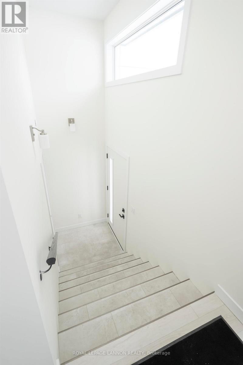 397 EMPIRE AVENUE - 20