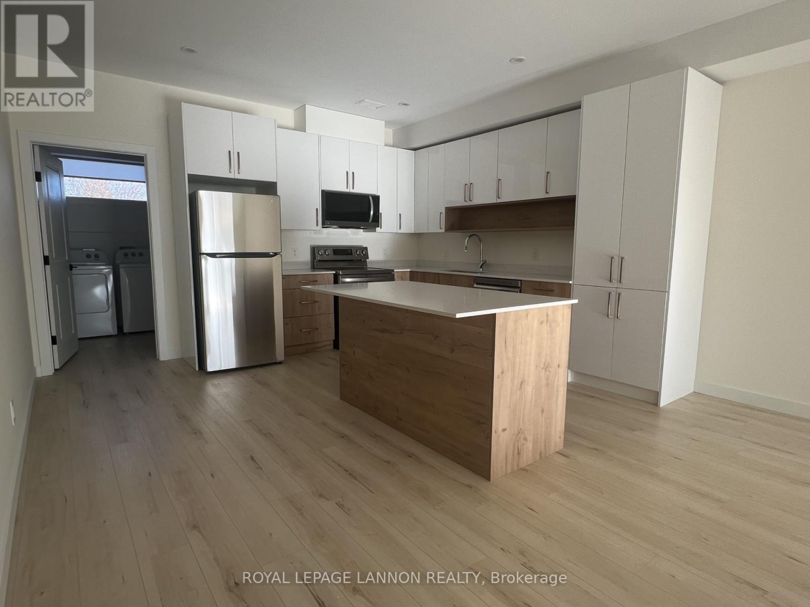397 EMPIRE AVENUE - 32