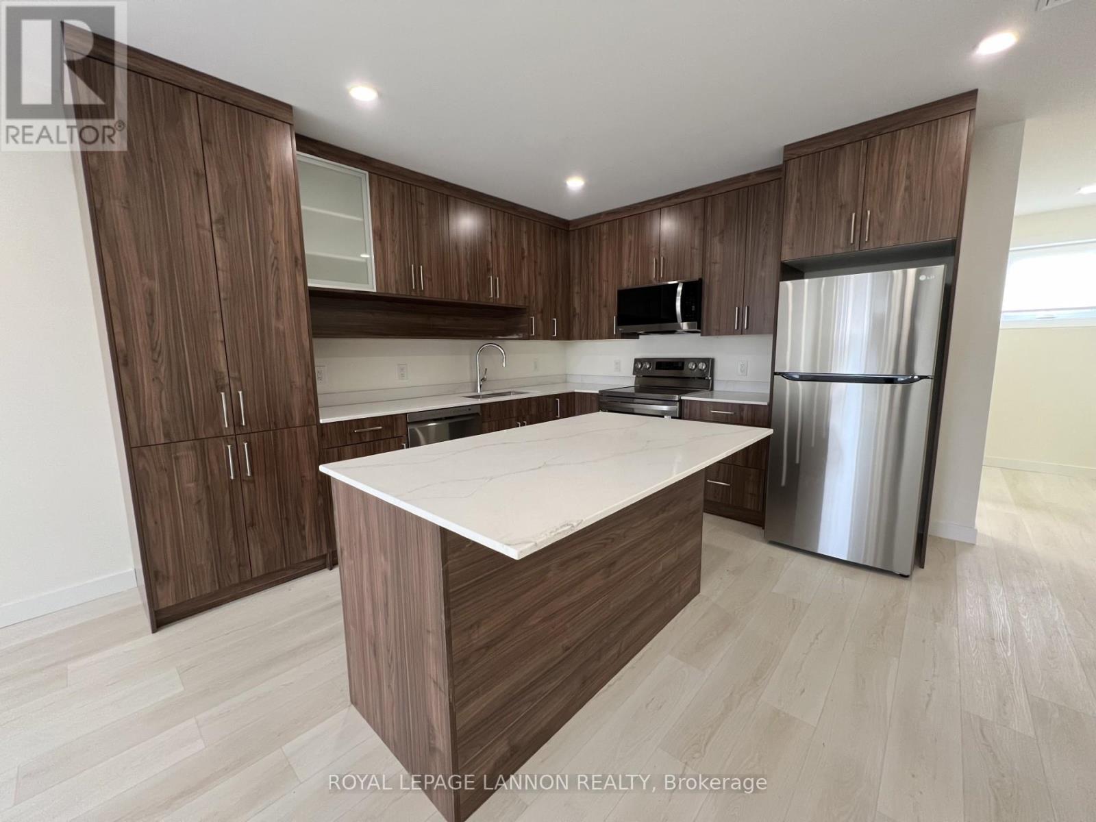 401 EMPIRE AVENUE - Image 33