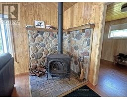 Living room - Eagles Nest, Thunder Bay Remote Area, ON P0T2K0 Photo 9