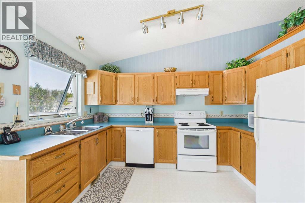 Listing photo – 183 Doran Crescent, Red Deer