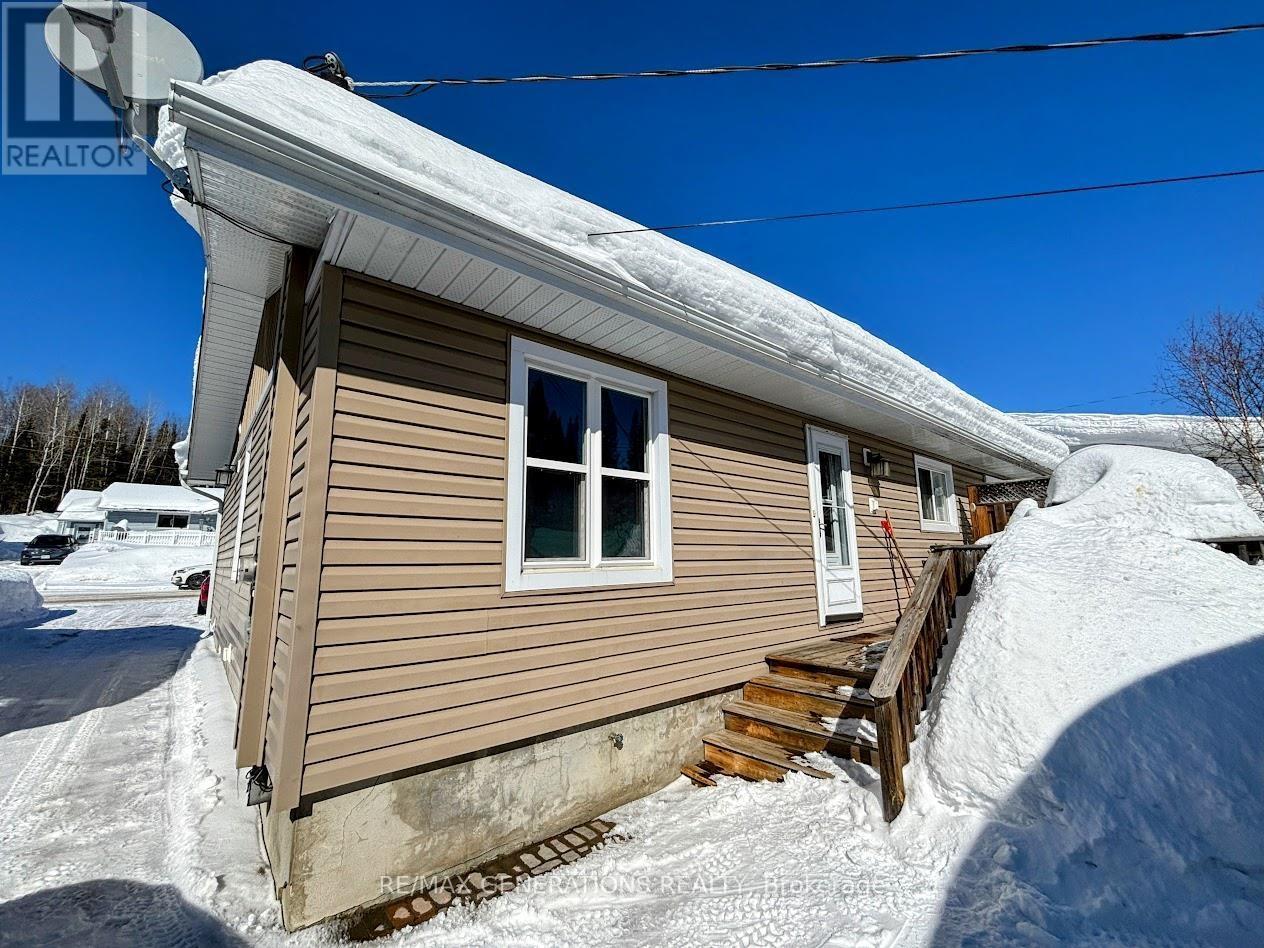 48 REDWING AVENUE - 31