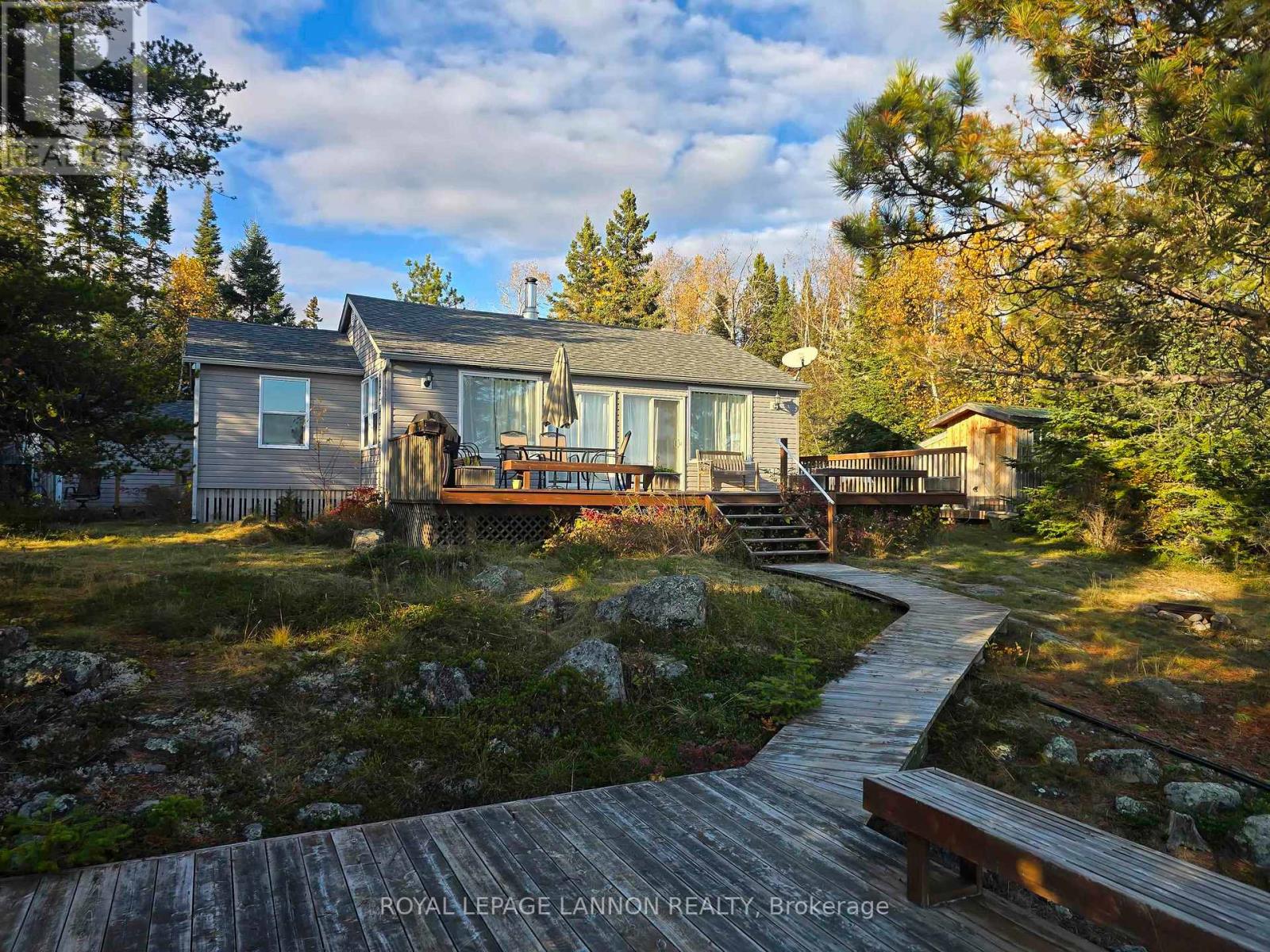 351 AMETHYST HARBOUR CLIFF AVENUE - 1