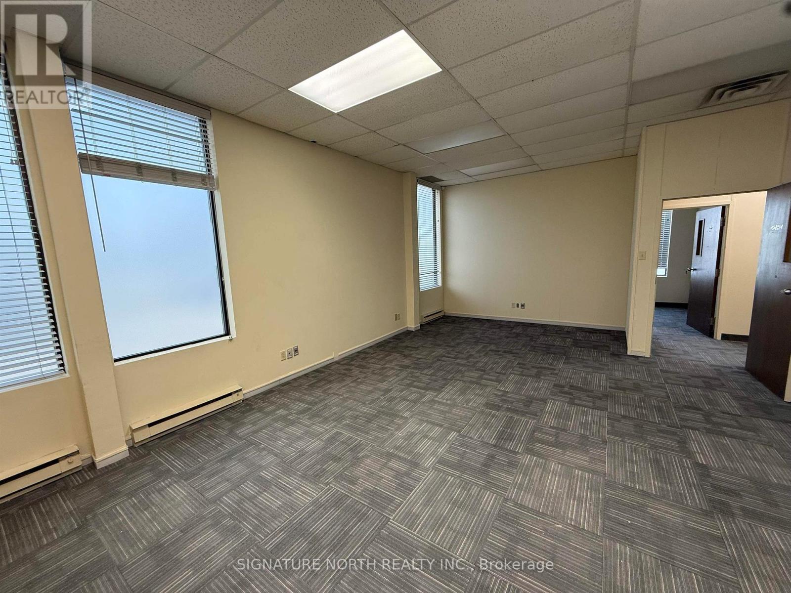 106 Cumberland Street, Thunder Bay (Court / Cumberland), Ontario, P7A4M2, Thunder Bay (Court / Cumberland), Ontario — photo 4 of 5