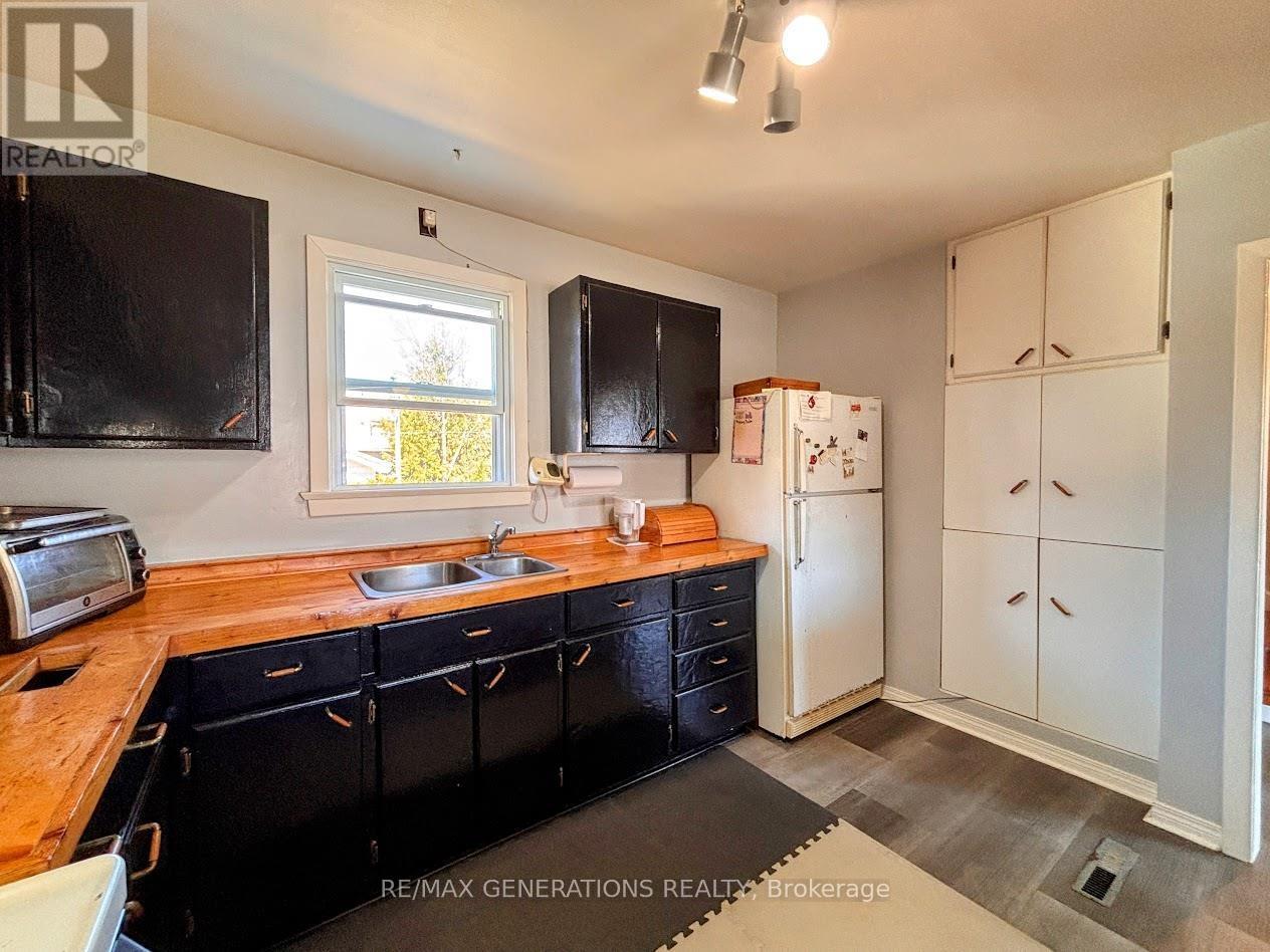 25 NEEBIG AVENUE - 3