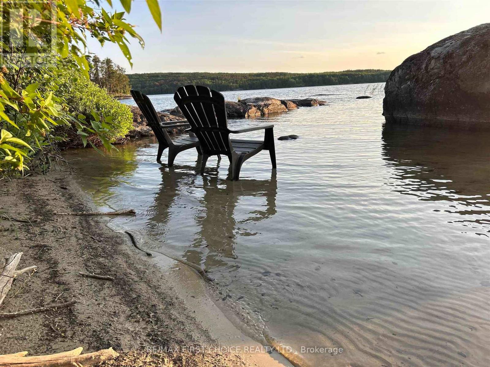 14 ISLAND CANYON LAKE - 5