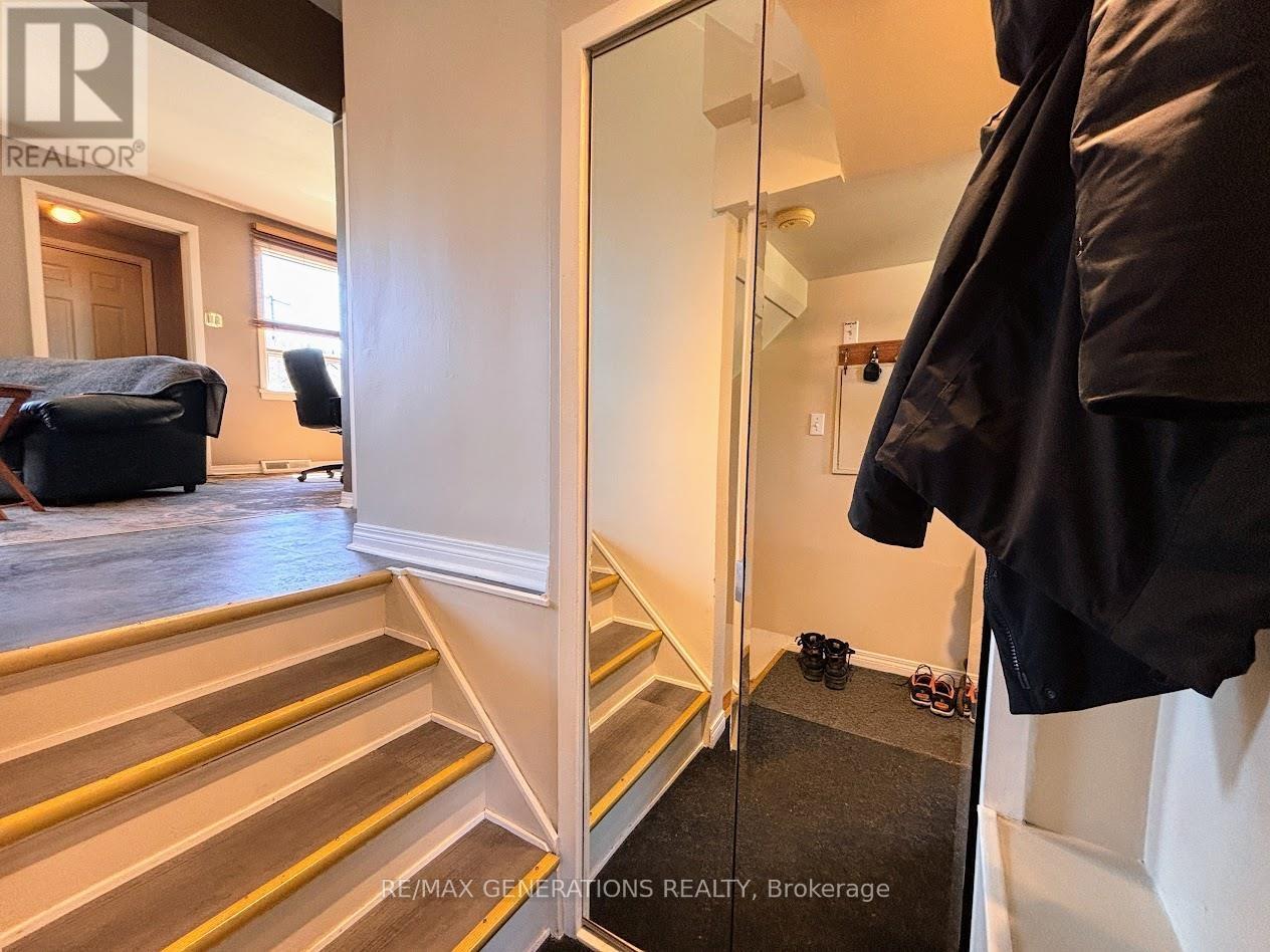 25 NEEBIG AVENUE - Image 18