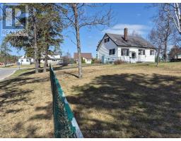 2 Laurier Ave, Terrace Bay, ON P0T2W0 Photo 41