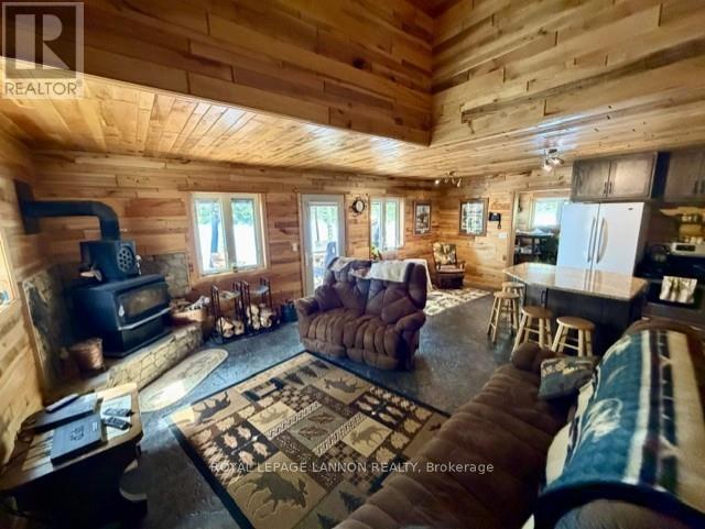 16 MANIWAKI LANE - Image 10