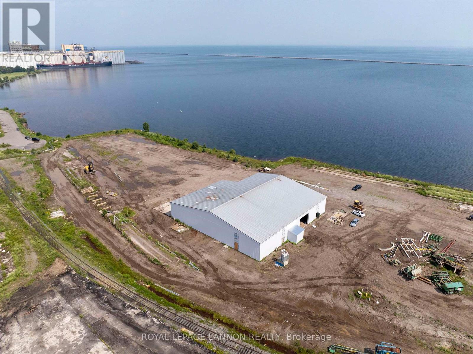 Retail opportunity property view