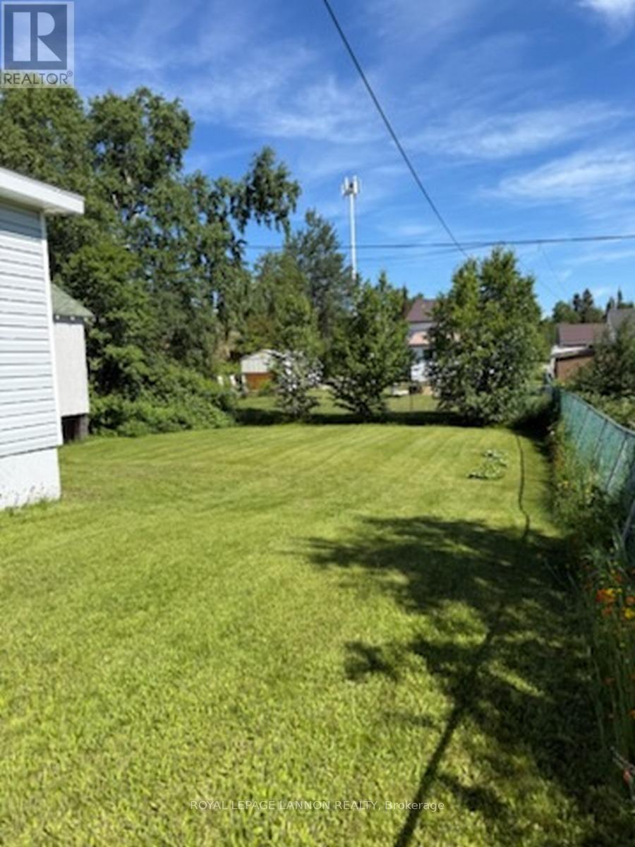 319 WALKER STREET - 39