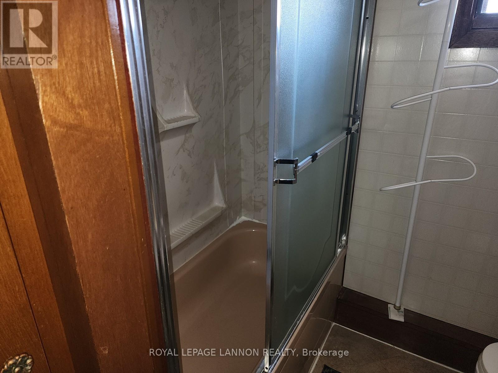 319 WALKER STREET - 21