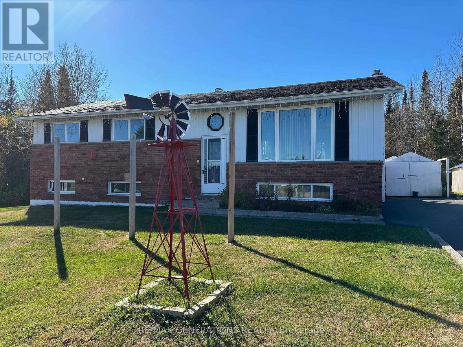 Property for sale at 4 EAST GROVE CRESCENT