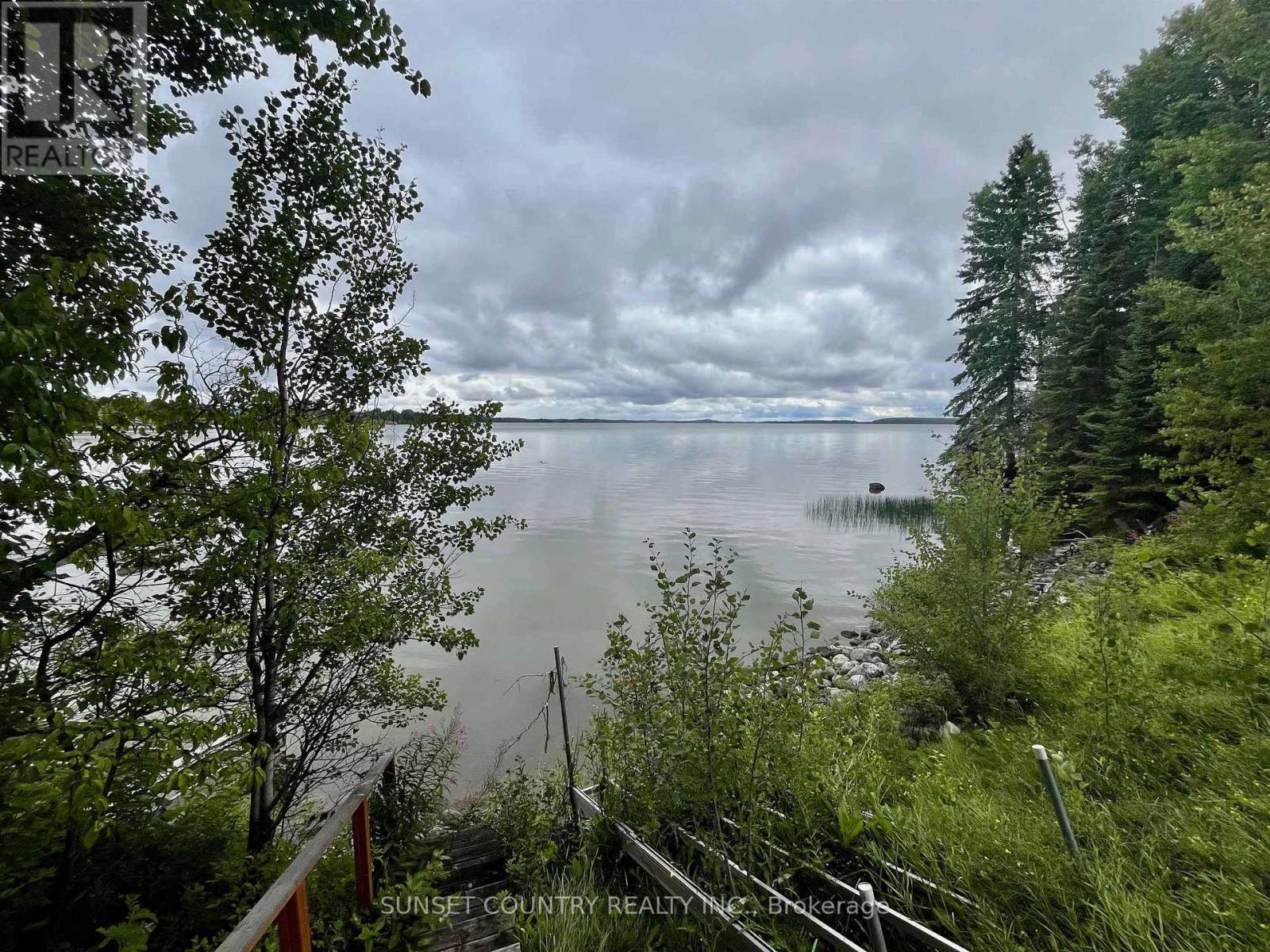 206 MCMILLAN CRESCENT - 39