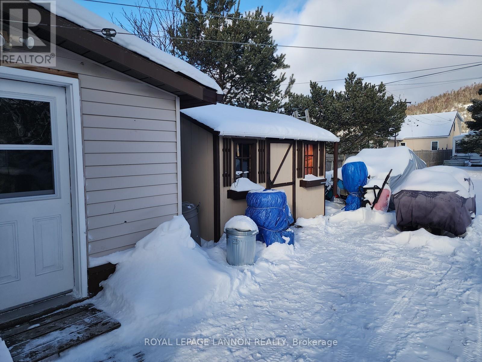 205 ONTARIO STREET - 36