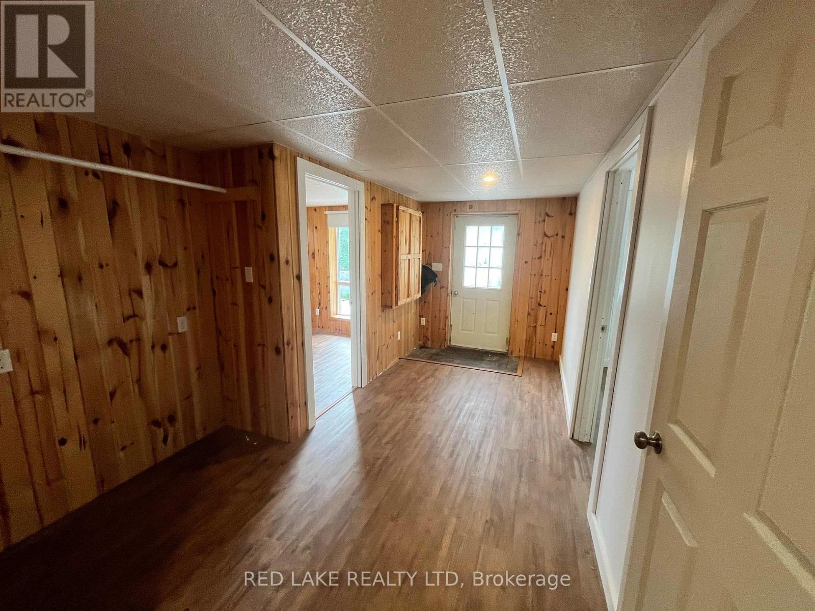 1255 HIGHWAY 105 - Image 23