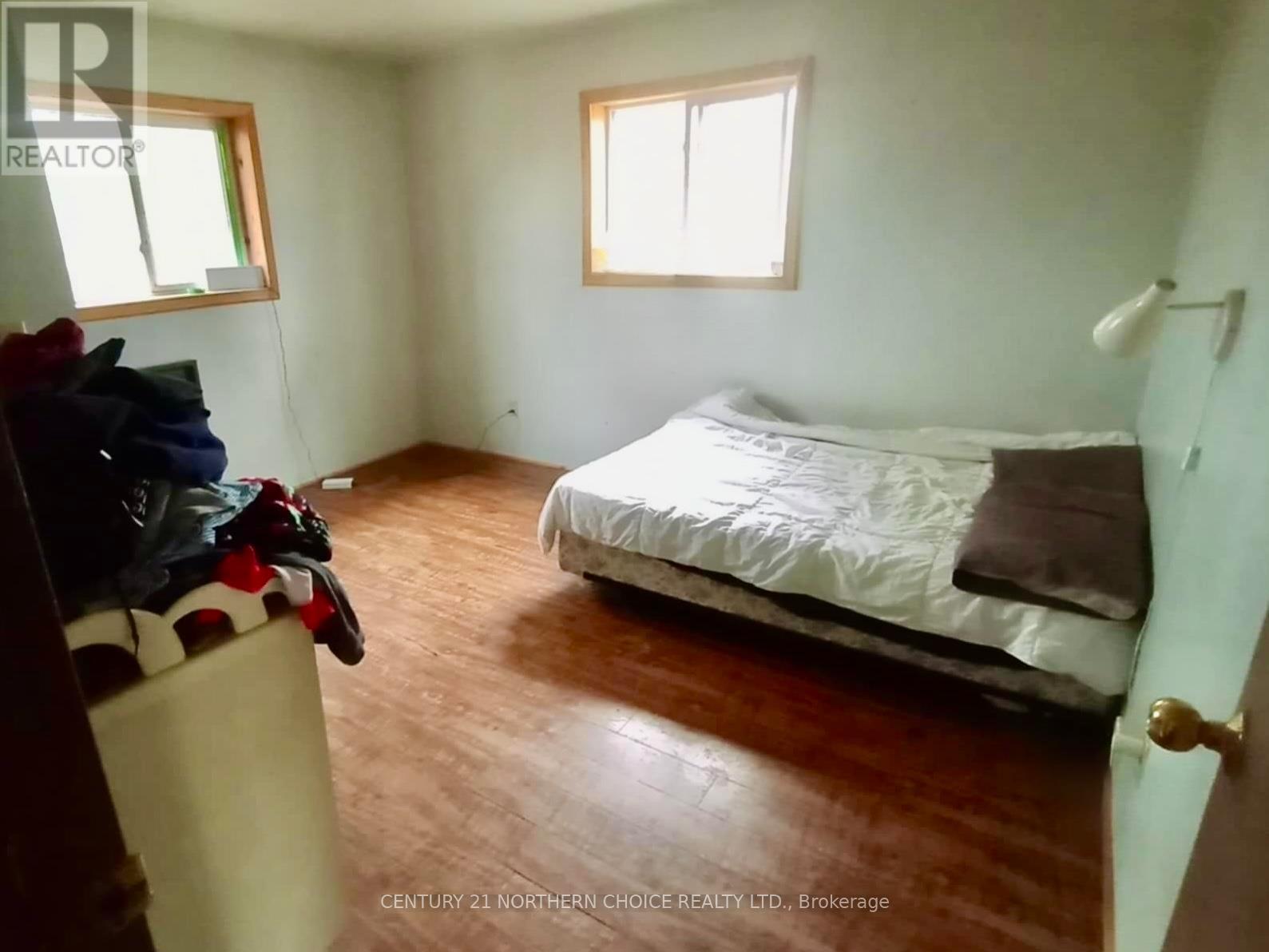 32 MARTIN AVENUE - 7