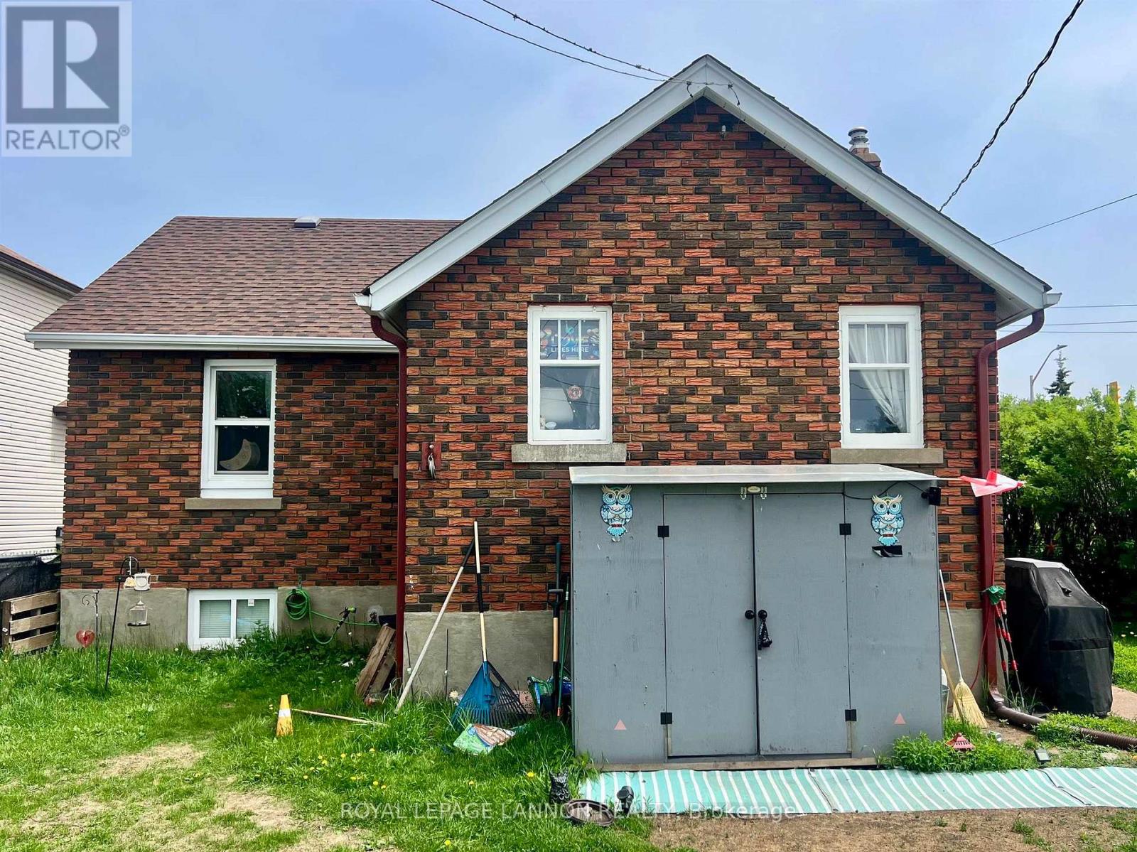 715 MAY STREET N - 2