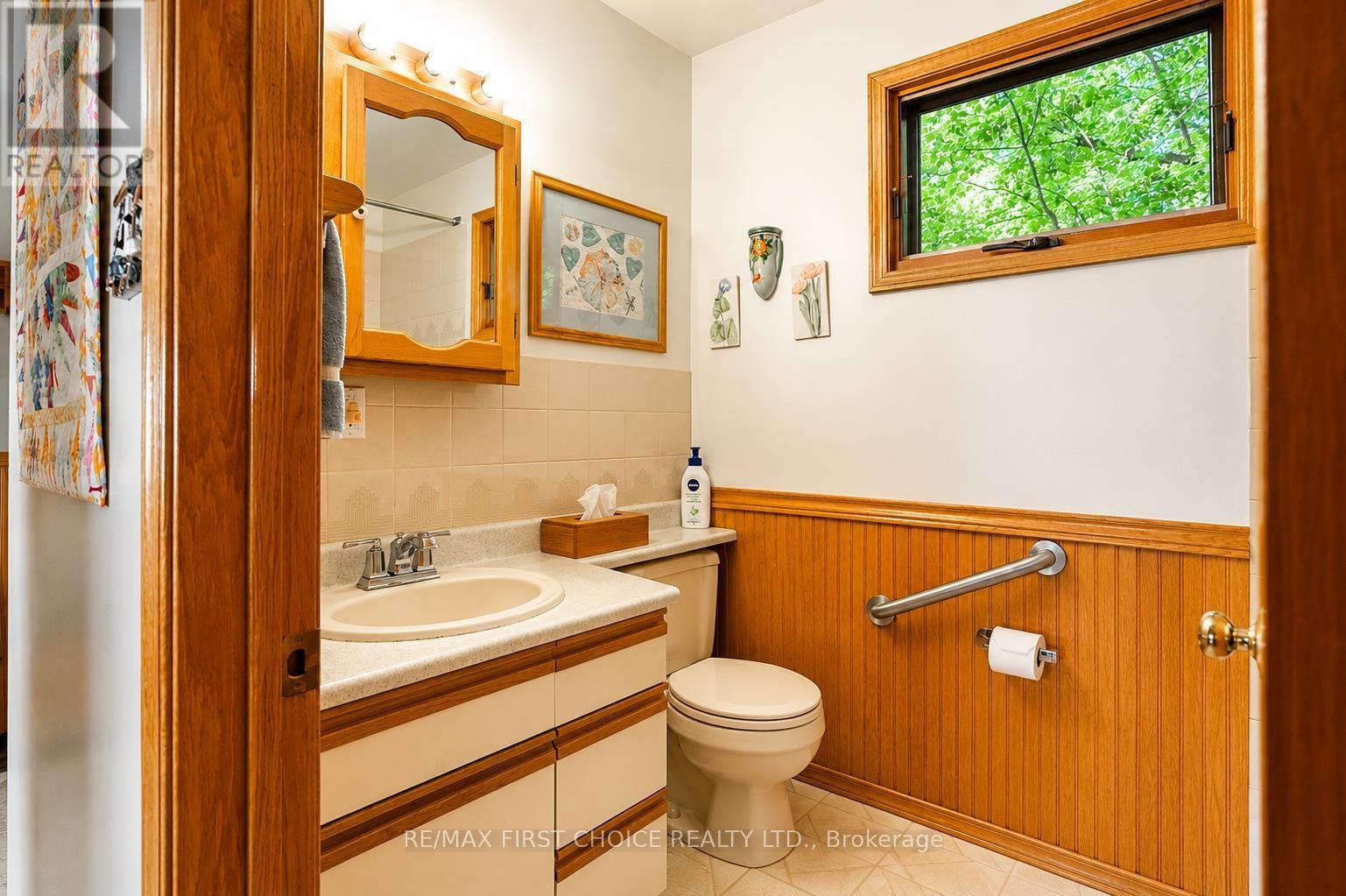 6A PYE'S ROAD - Image 27