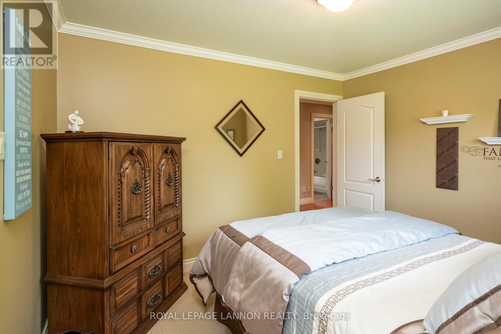 33 KINGSWOOD DRIVE - Image 18