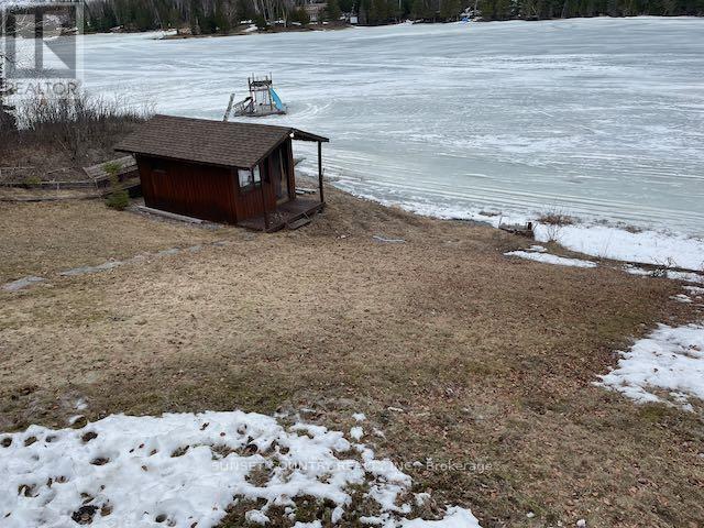 699 COOMBES DRIVE - Image 26