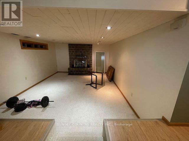 699 COOMBES DRIVE - Image 12